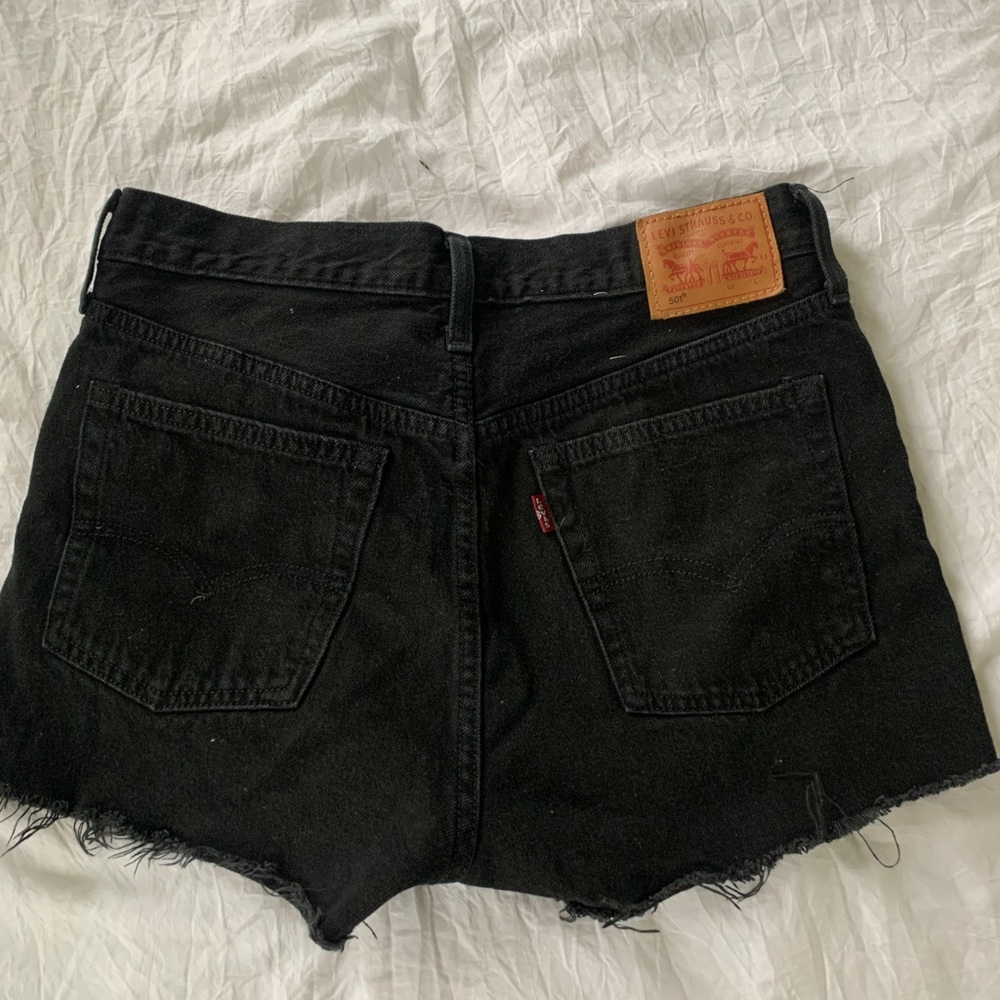 Black denim, LEVI shorts